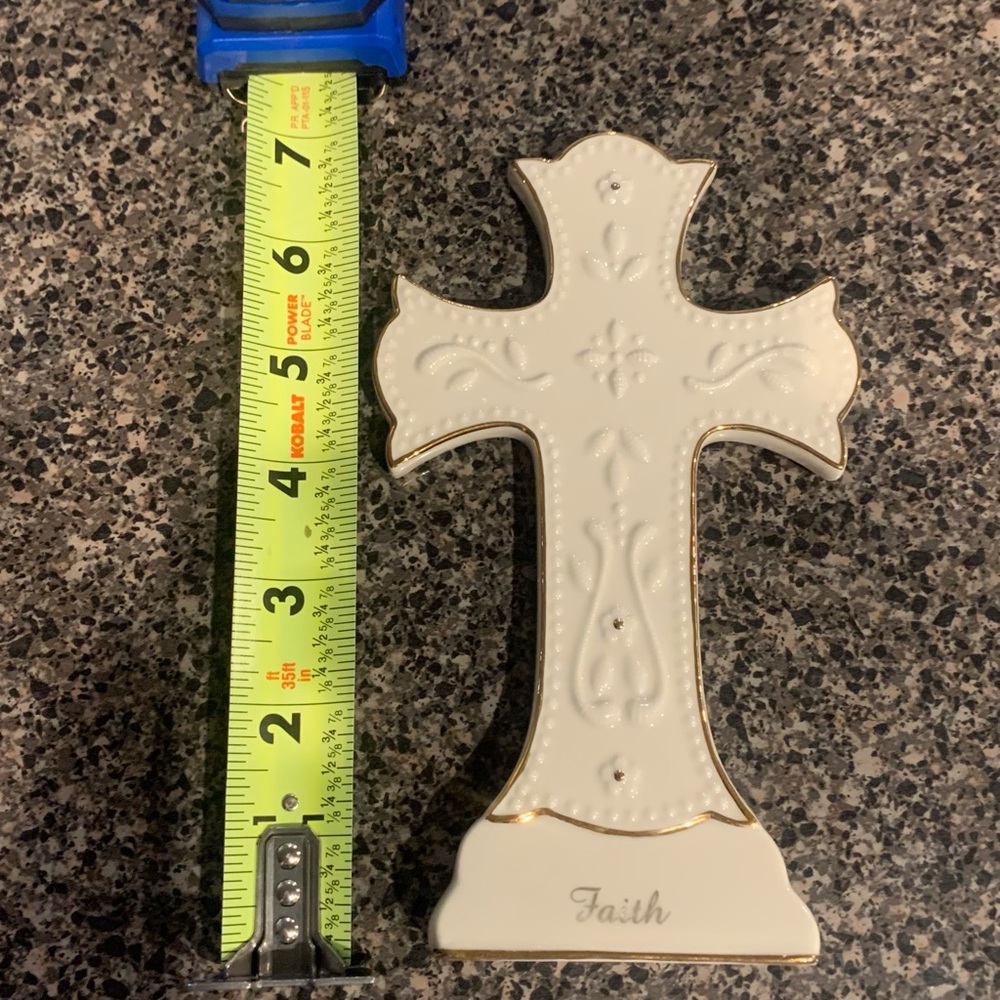 LENOX Standing Cross Sculpture - Picture 3 of 7